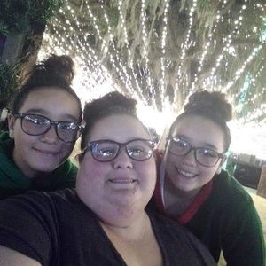 Meet your Posher, Suzanne